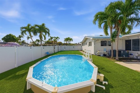 Casa en venta en Pembroke Pines, Florida, 2 dormitorios, 133.41 m2 № 2050114 - foto 22