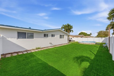 Casa en venta en Pembroke Pines, Florida, 2 dormitorios, 133.41 m2 № 2050114 - foto 25