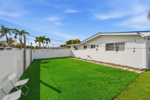 Casa en venta en Pembroke Pines, Florida, 2 dormitorios, 133.41 m2 № 2050114 - foto 26