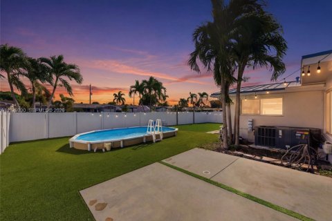 Casa en venta en Pembroke Pines, Florida, 2 dormitorios, 133.41 m2 № 2050114 - foto 28