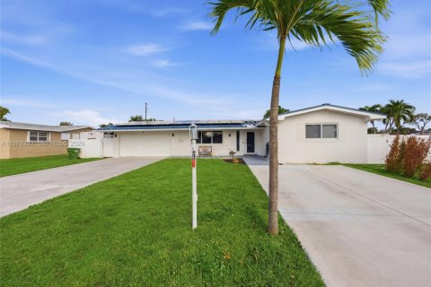 Casa en venta en Pembroke Pines, Florida, 2 dormitorios, 133.41 m2 № 2050114 - foto 3