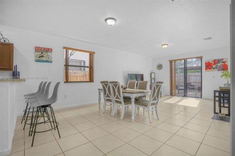 Villa ou maison à vendre à Homestead, Floride: 5 chambres, 271.65 m2 № 1937379 - photo 6