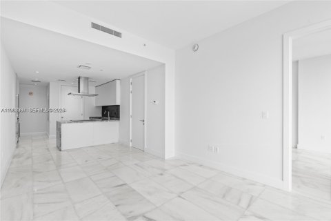 Купить кондоминиум в Майами, Флорида 1 спальня, 63.17м2, № 2025522 - фото 12