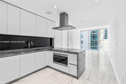 Купить кондоминиум в Майами, Флорида 1 спальня, 63.17м2, № 2025522 - фото 6