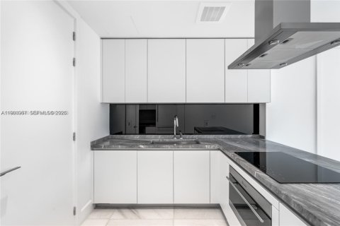 Купить кондоминиум в Майами, Флорида 1 спальня, 63.17м2, № 2025522 - фото 8