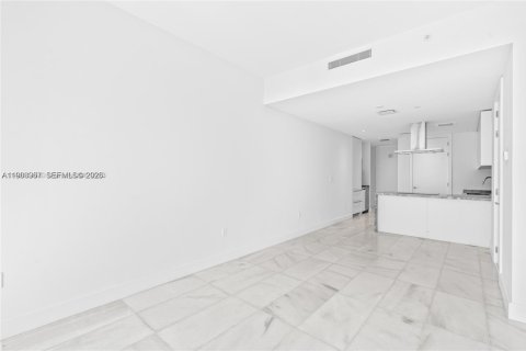 Купить кондоминиум в Майами, Флорида 1 спальня, 63.17м2, № 2025522 - фото 11