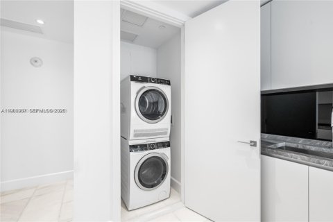 Купить кондоминиум в Майами, Флорида 1 спальня, 63.17м2, № 2025522 - фото 7