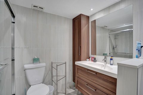 Copropriété à vendre à Pompano Beach, Floride: 2 chambres, 102.19 m2 № 2153257 - photo 21
