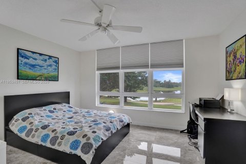 Copropriété à vendre à Pompano Beach, Floride: 2 chambres, 102.19 m2 № 2153257 - photo 28