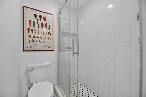 Condo in Tampa, Florida, 3 bedrooms  № 2420361 - photo 26