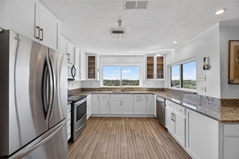 Condo in Tampa, Florida, 3 bedrooms  № 2420361 - photo 19