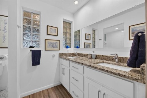 Condo in Tampa, Florida, 3 bedrooms  № 2420361 - photo 28