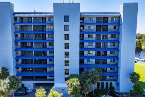 Condo in Tampa, Florida, 3 bedrooms  № 2420361 - photo 2