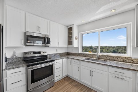 Condo in Tampa, Florida, 3 bedrooms  № 2420361 - photo 18