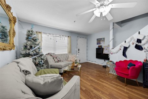 Condominio en venta en Gainesville, Florida, 2 dormitorios, 106 m2 № 1773141 - foto 9