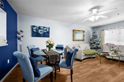Condominio en venta en Gainesville, Florida, 2 dormitorios, 106 m2 № 1773141 - foto 8