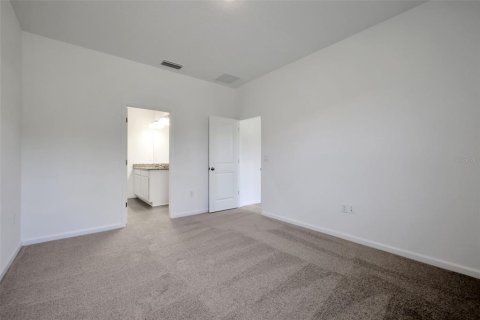 House in Lady Lake, Florida 4 bedrooms, 150.97 sq.m. № 1895146 - photo 16