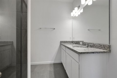 House in Lady Lake, Florida 4 bedrooms, 150.97 sq.m. № 1895146 - photo 20