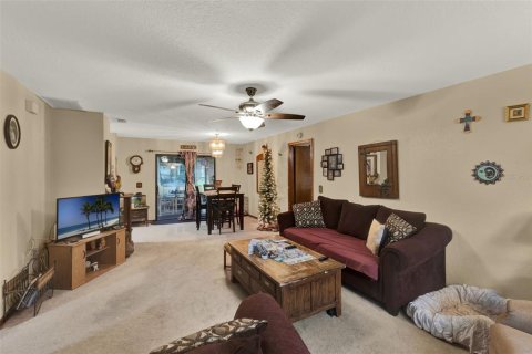 House in Ocala, Florida 2 bedrooms, 105.44 sq.m. № 1848564 - photo 5