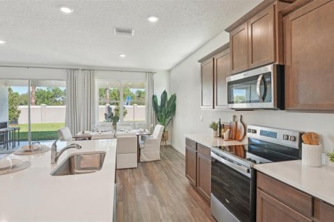 Villa ou maison à vendre à Zephyrhills, Floride: 4 chambres, 188.96 m2 № 1614066 - photo 17