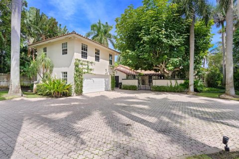 House in West Palm Beach, Florida 4 bedrooms, 397.81 sq.m. № 2146763 - photo 11