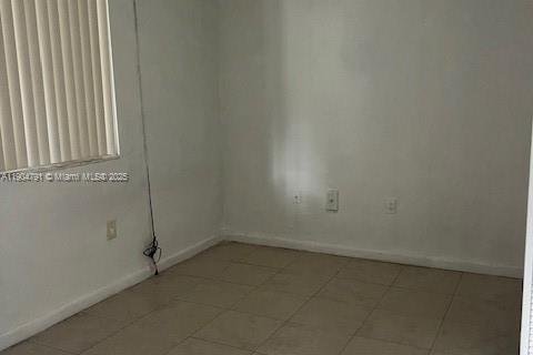 Copropriété à louer à Miami, Floride: 2 chambres, 76.92 m2 № 1956718 - photo 9