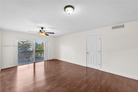 Снять в аренду кондоминиум в Майами, Флорида 1 спальня, 66.15м2, № 2005230 - фото 6