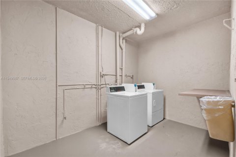 Снять в аренду кондоминиум в Майами, Флорида 1 спальня, 66.15м2, № 2005230 - фото 14