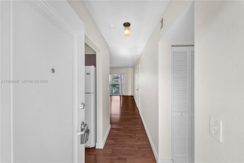 Снять в аренду кондоминиум в Майами, Флорида 1 спальня, 66.15м2, № 2005230 - фото 5