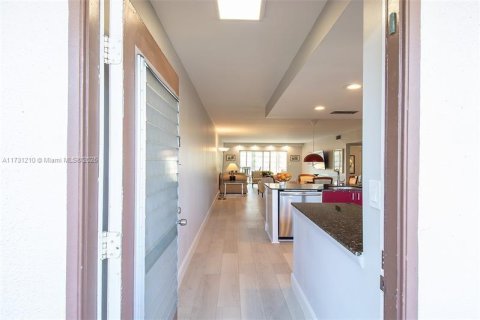 Купить кондоминиум в Коконат Крик, Флорида 2 спальни, 107.4м2, № 1958053 - фото 8