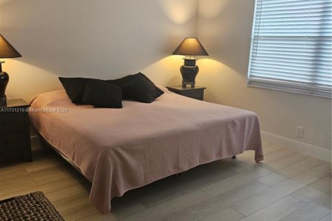 Купить кондоминиум в Коконат Крик, Флорида 2 спальни, 107.4м2, № 1958053 - фото 19