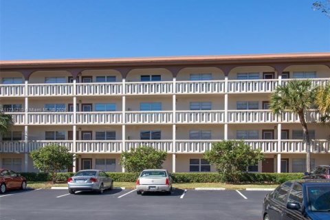 Купить кондоминиум в Коконат Крик, Флорида 2 спальни, 107.4м2, № 1958053 - фото 30