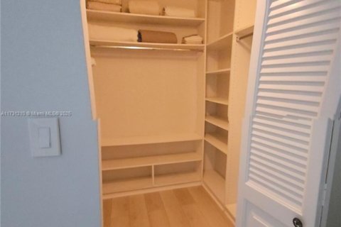 Купить кондоминиум в Коконат Крик, Флорида 2 спальни, 107.4м2, № 1958053 - фото 14