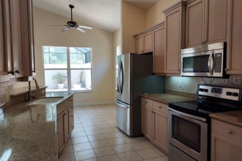 Casa en venta en Palm Coast, Florida, 3 dormitorios, 194.72 m2 № 2347923 - foto 5