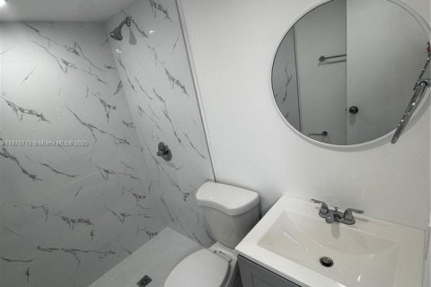 Condominio en alquiler en Hollywood, Florida, 2 dormitorios, 83.61 m2 № 1923614 - foto 19