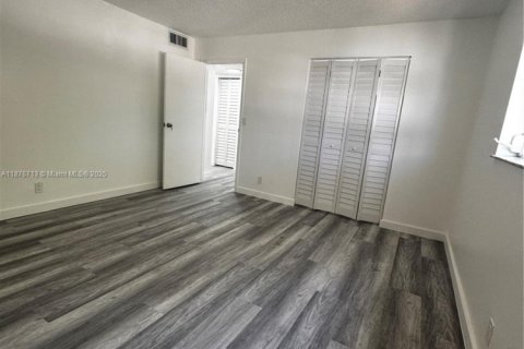 Condominio en alquiler en Hollywood, Florida, 2 dormitorios, 83.61 m2 № 1923614 - foto 25