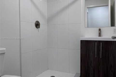 Townhouse in Homestead, Florida 4 bedrooms, 129.88 sq.m. № 1963651 - photo 2