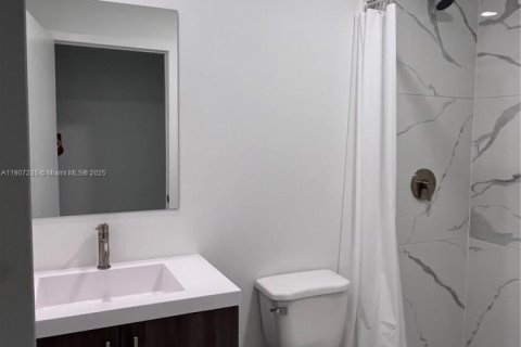 Townhouse in Homestead, Florida 4 bedrooms, 129.88 sq.m. № 1963651 - photo 10