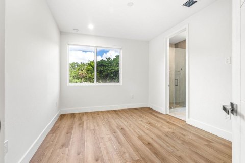 Propiedad comercial en venta en Fort Lauderdale, Florida, 397.81 m2 № 2407318 - foto 20