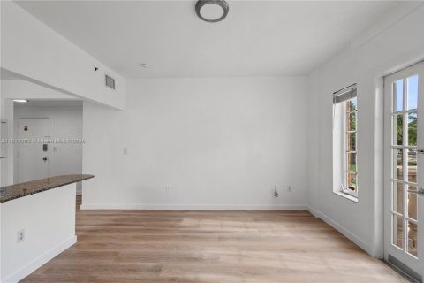 Снять в аренду кондоминиум в Майами-Бич, Флорида 1 спальня, 53.42м2, № 1931427 - фото 8