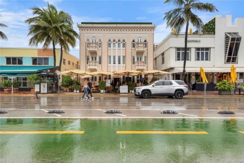 Copropriété à louer à Miami Beach, Floride: 1 chambre, 53.42 m2 № 1931427 - photo 17