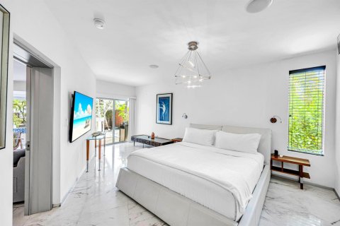 House in Fort Lauderdale, Florida 4 bedrooms, 285.49 sq.m. № 2389924 - photo 21