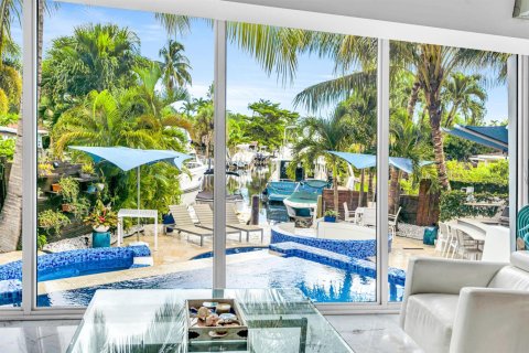 House in Fort Lauderdale, Florida 4 bedrooms, 285.49 sq.m. № 2389924 - photo 10