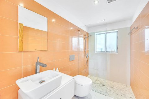 House in Fort Lauderdale, Florida 4 bedrooms, 285.49 sq.m. № 2389924 - photo 20