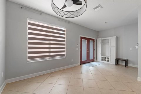Townhouse in Saint Petersburg, Florida 4 bedrooms, 213.68 sq.m. № 1879354 - photo 13