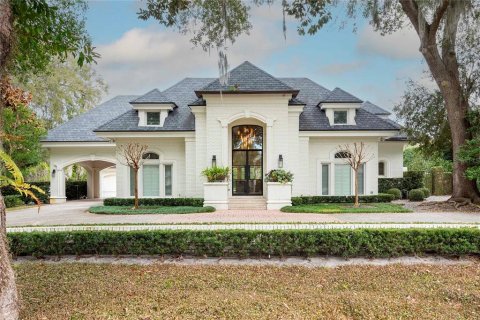 House in Winter Park, Florida 6 bedrooms, 594.2 sq.m. № 2232210