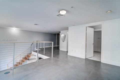 Condo in Miami, Florida, 2 bedrooms  № 2024051 - photo 20