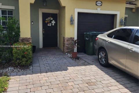 Condo in Homestead, Florida, 2 bedrooms № 1940810 - photo 3