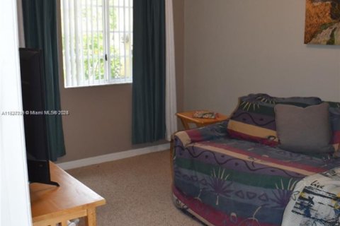 Condo in Homestead, Florida, 2 bedrooms № 1940810 - photo 24