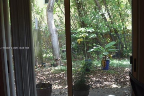 Condo in Homestead, Florida, 2 bedrooms № 1940810 - photo 28